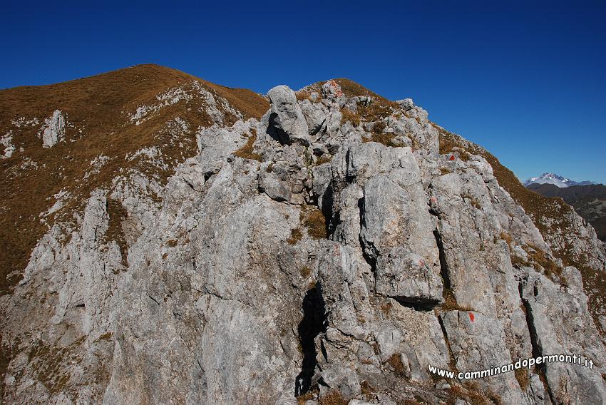 09 11720 Passaggio per piedi sicuri.JPG